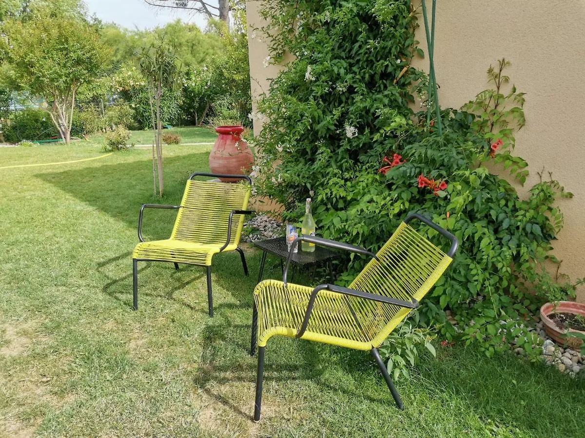 Ravissante Chambre D'Hote Independante Neuve Calme Orange  Bed & Breakfast